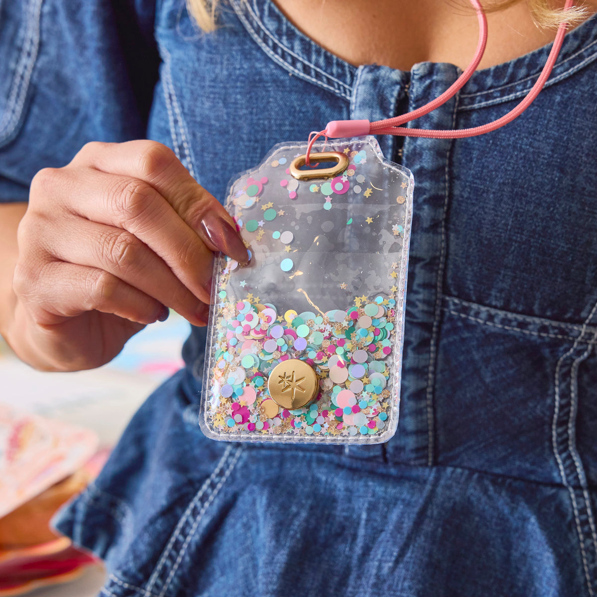 Confetti Filled Lanyard & Luggage Tag