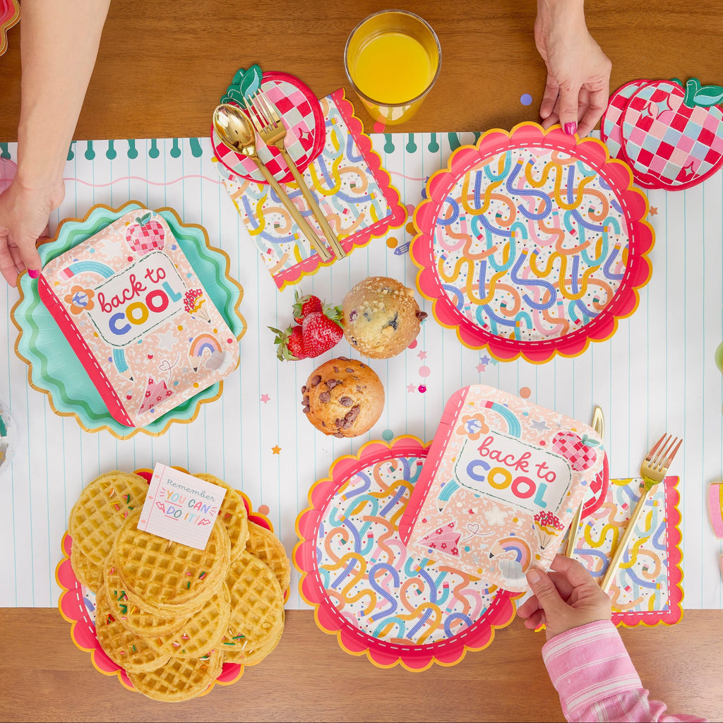 Pencil Play 10" Dinner Plates (10 ct)