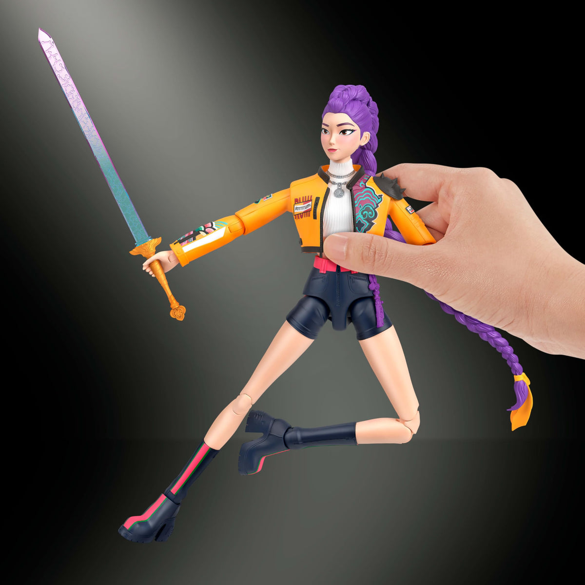 Mattel Kpop Demon Hunters HUNTR/X Rumi 6-inch Action Figure | Wearing “How It’s Done” Look, Sword, Food-inspired Accessories, Swappable Faces & Hands​, 21 Points of Articulation